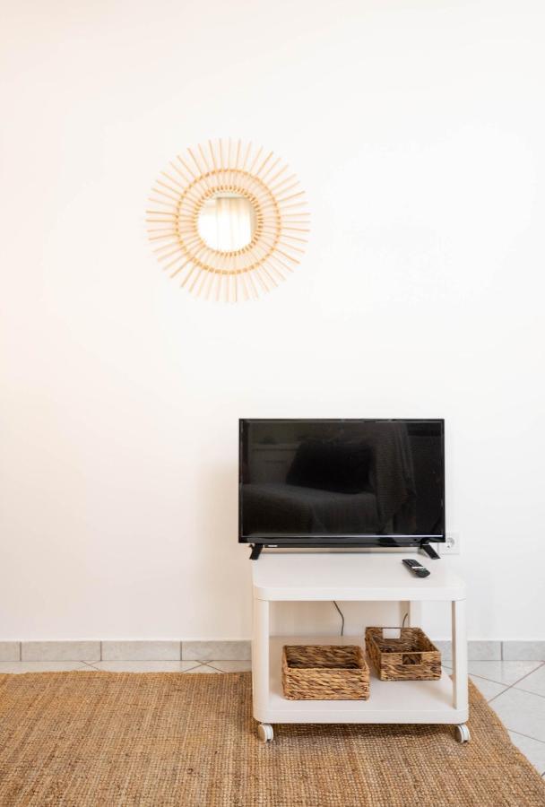 Pure Naxos - Central Complete Apartment Naxos City Екстериор снимка