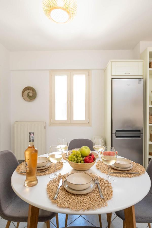 Pure Naxos - Central Complete Apartment Naxos City Екстериор снимка